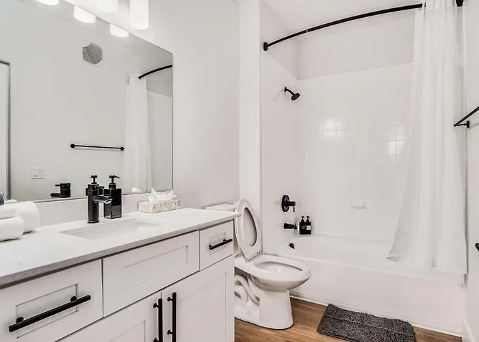 Boulevard Luxe 2br By The Stadium Pool Parking Gym 08 * Glendale