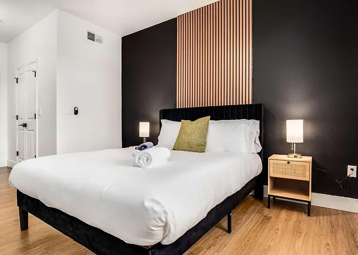 Apartment Boulevard Luxe 2br By The Stadium Pool Parking Gym 08 Glendale